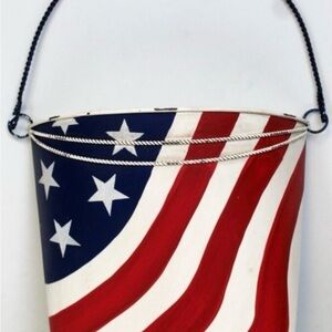 Vintage Southern Living at Home “Americana” metal wall bucket